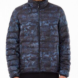 MAKE AN OFFER Tumi Pax Reversible Camo Jacket Men's Medium blue puffer